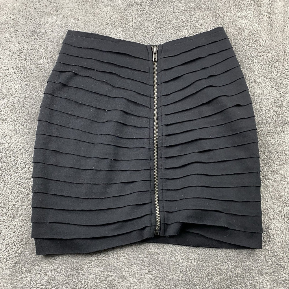 SILENCE & NOISE URBAN OUTFITTERS Zip Up Front Tiered Mini Skirt Womens S Black